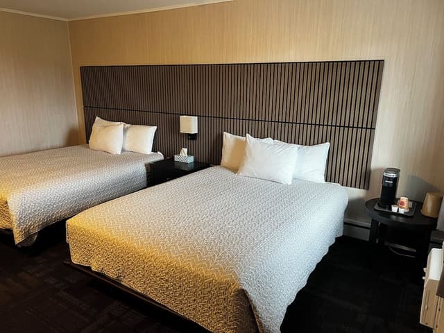 Room, 2 Queen Beds, Non Smoking (Second Floor)