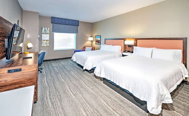 2 QUEEN BEDS NONSMOKING