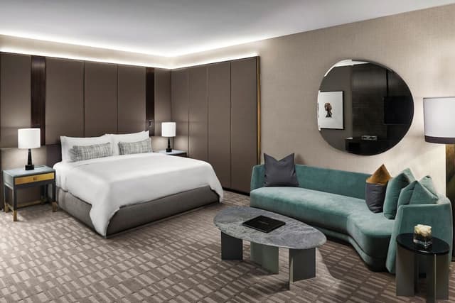 Luxury Room, 1 King Bed