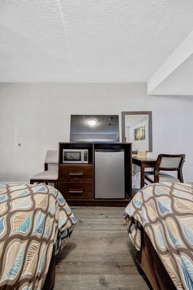 Standard Room, 2 Queen Beds