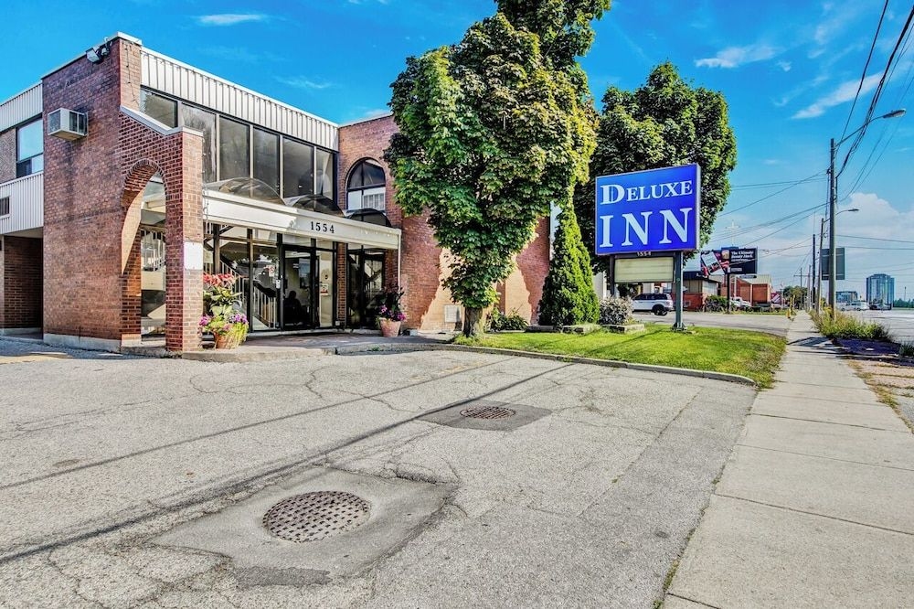 Deluxe Inn3