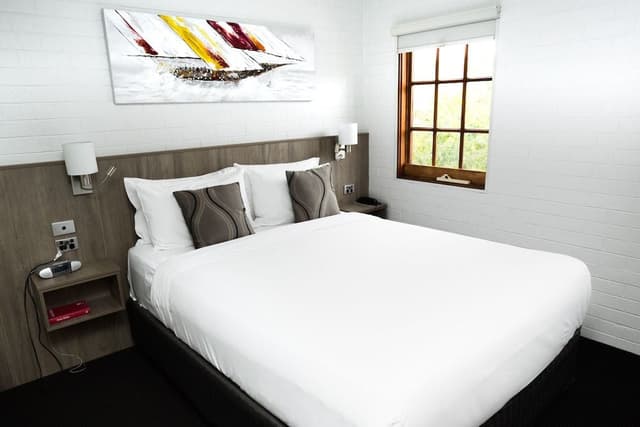 Standard Two Bedroom Apartment (Multi-Level)