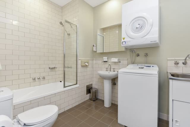 One Bedroom Apartment