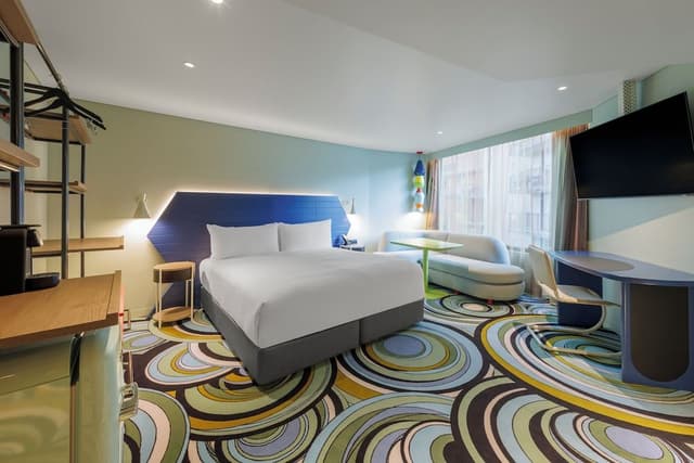 ADGE King Room