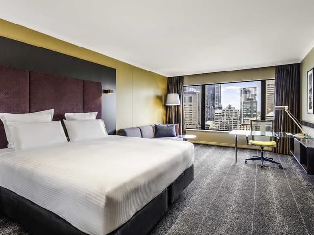 Deluxe Room, 1 King Bed, Park View