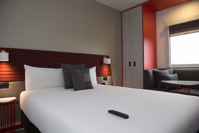 Superior Room, 1 King Bed