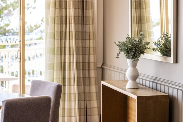 Club Suite, Club Lounge Access (Pine)