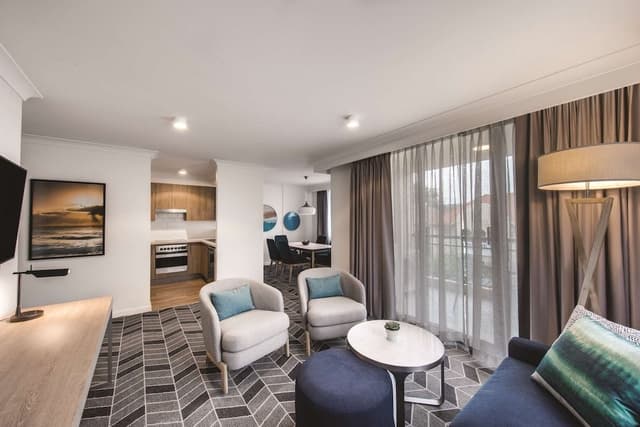 Two Bedroom Apartment Twin or King