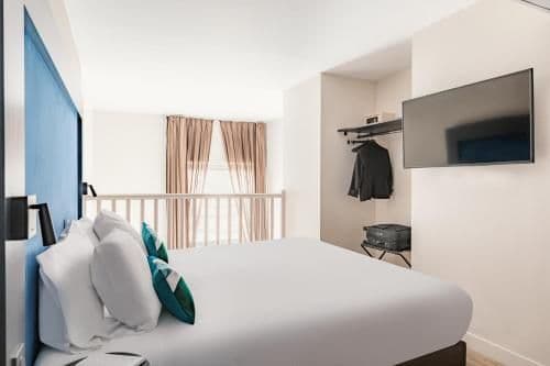 Superior One-Bedroom Apartment