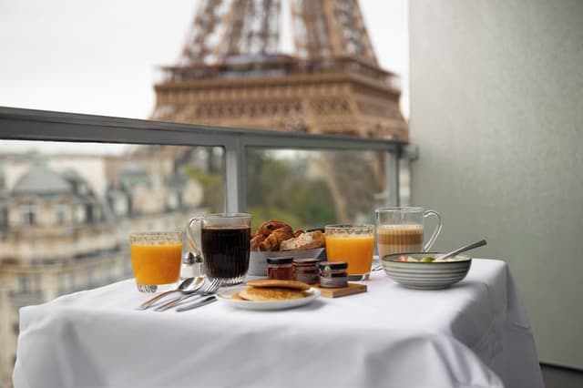 Deluxe Room, 1 King Bed, Balcony (Eiffel Tower View)