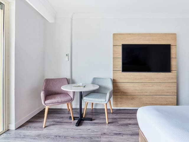 Deluxe Room, 1 King Bed