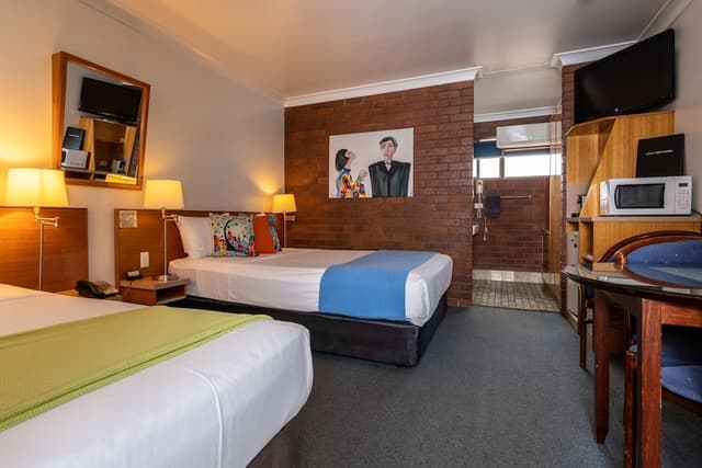 Deluxe Room (Twin Share)
