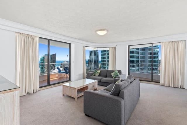2 Bedroom Mid Ocean View