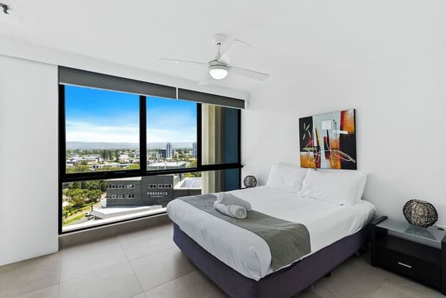 2 Bedroom Mid Ocean View