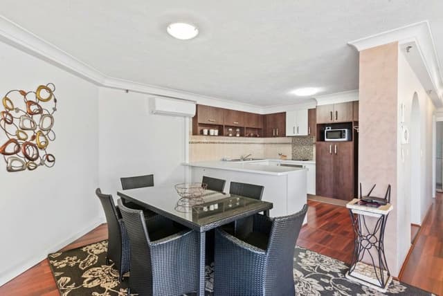 2 Bedroom Mid Ocean View