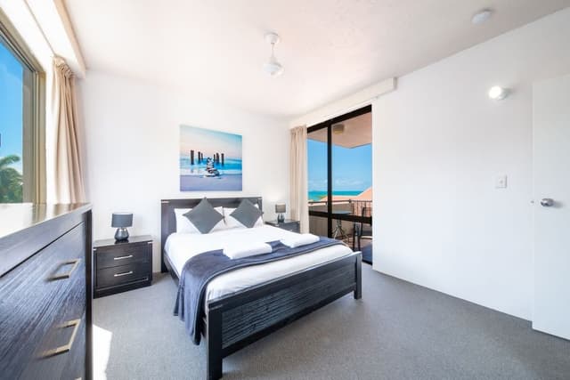 1 Bedroom Ocean View Apartment