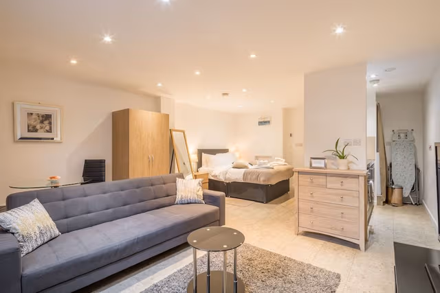 Family Suite, 1 Bedroom (Mill apt 1A)