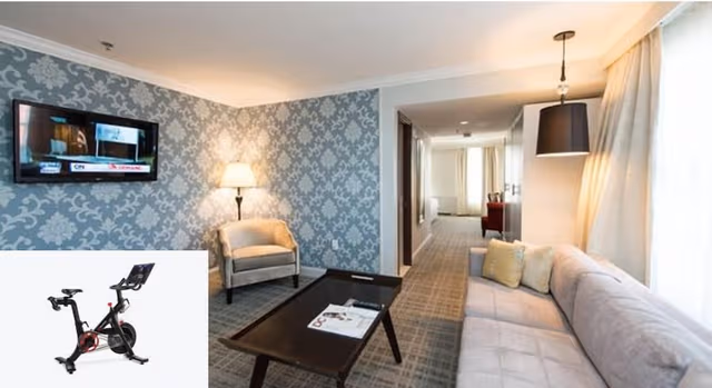 Suite, 1 King Bed with Sofa bed (Peloton)
