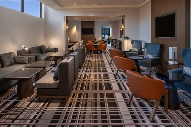 Club Room, 1 King Bed