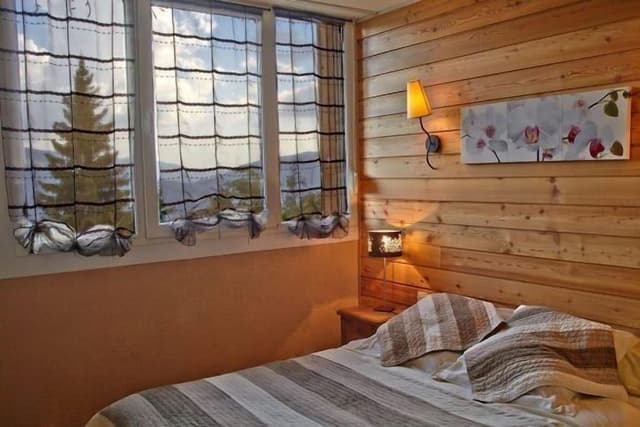 One Bedroom Apartment, South View