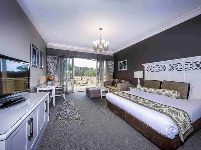 King Bath Suite