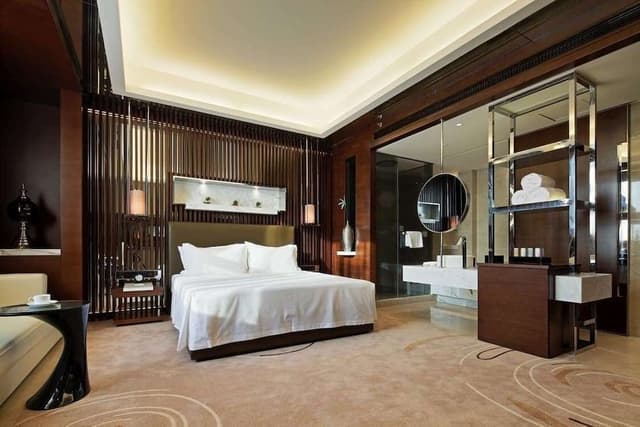 Deluxe Suite, 1 King Bed, Non Smoking (48-52)