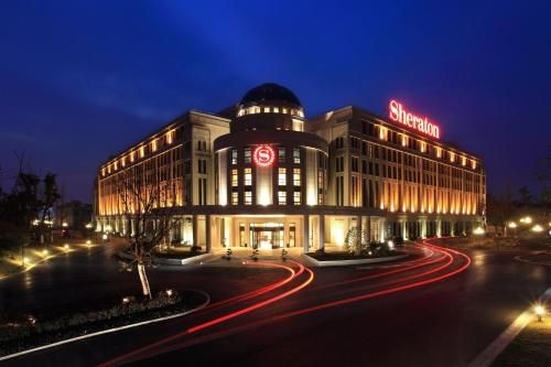 เชอราตัน เจียงหยิน โฮเต็ล (Sheraton Jiangyin Hotel)0