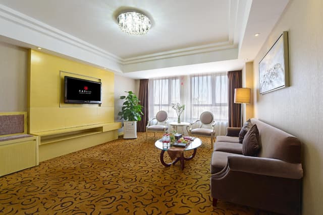 Deluxe Double Suite