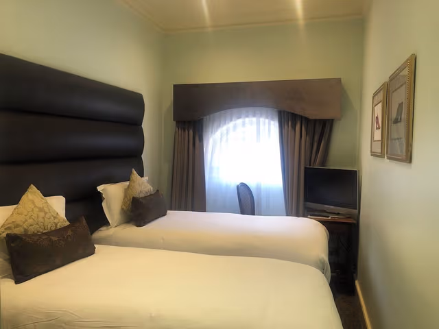 Two Bedroom Apartment Suite with Kitchenette