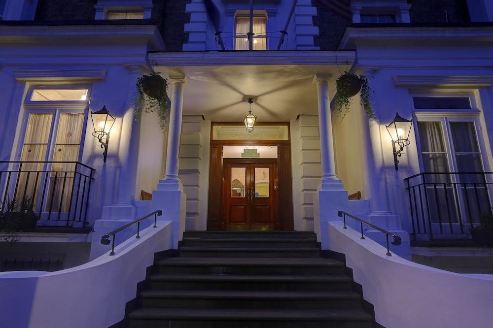 Best Western Swiss Cottage Hotel3