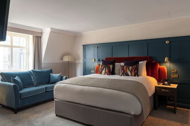 Deluxe Superior King Size
