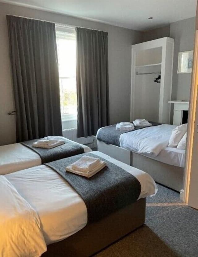 Quadruple Room, Ensuite