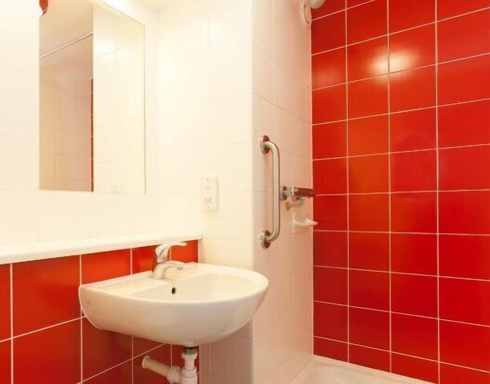Travelodge Heathrow Terminal 53