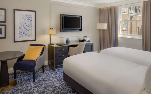 TWIN GUEST ROOM