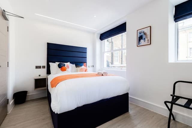 Deluxe Double Room, Ensuite, City View