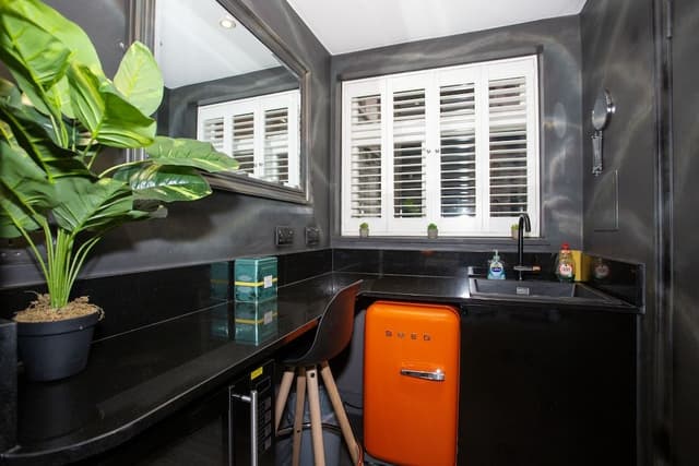Suite, Ensuite (The Hygge Suite)