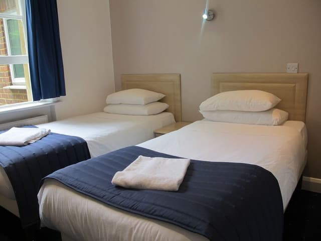 Standard Twin Room, Ensuite
