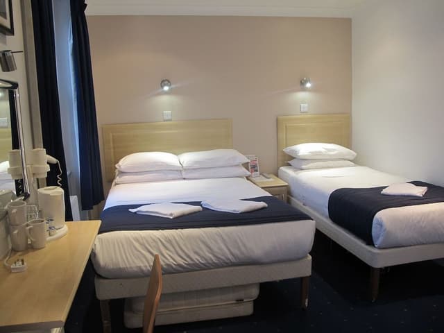 Standard Triple Room, Ensuite