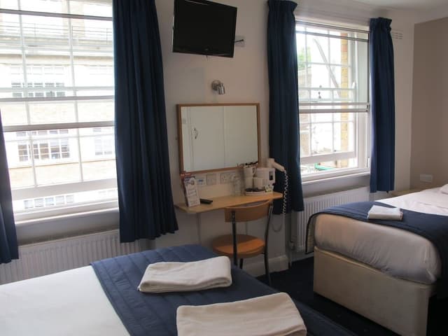 Standard Triple Room, Ensuite
