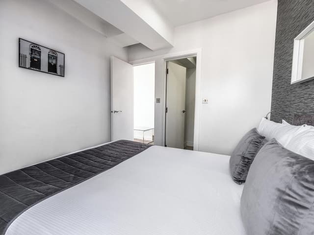 1 Bedroom Apartment (1 double bed and 1 sofa bed)