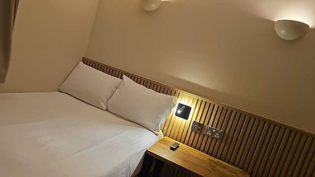 Ensuite Double Room