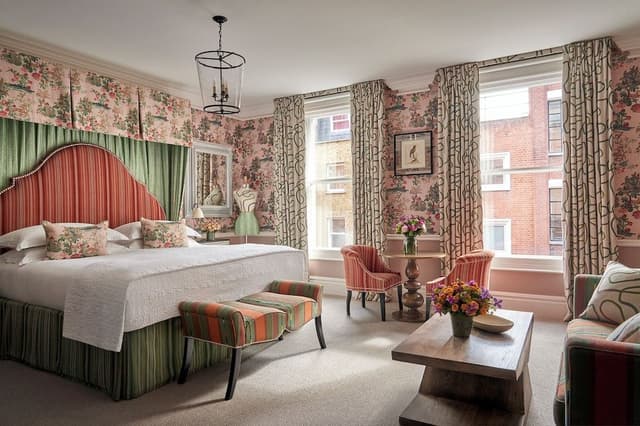 Deluxe Junior Suite