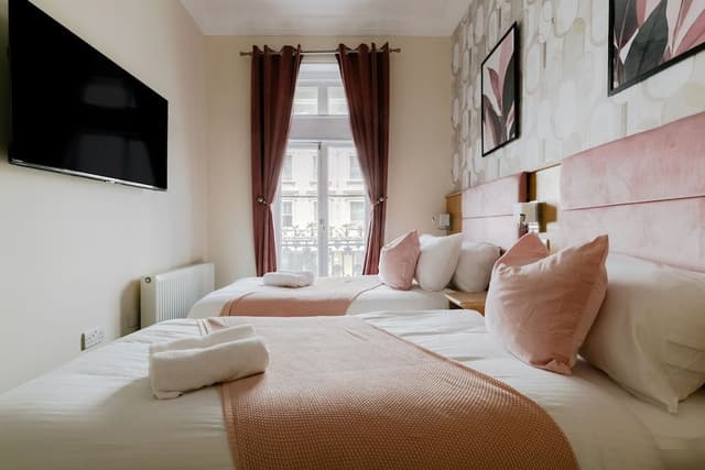 Twin Room, Ensuite