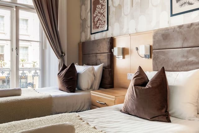 Twin Room, Ensuite