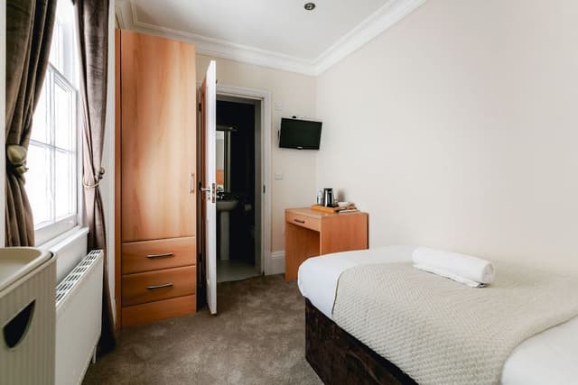 Single Room, Ensuite