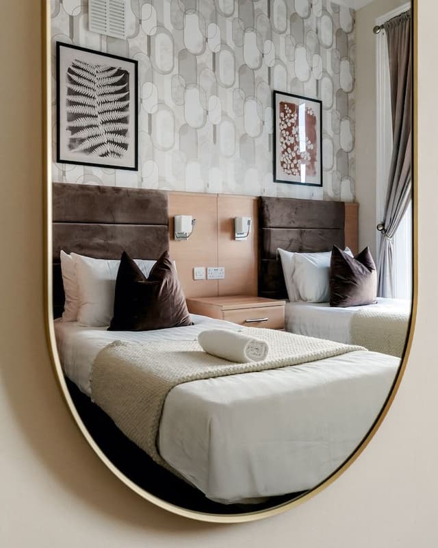 Twin Room, Ensuite