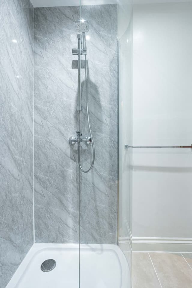 Twin Room, Ensuite