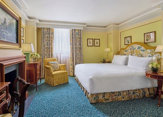 Suite (St James)