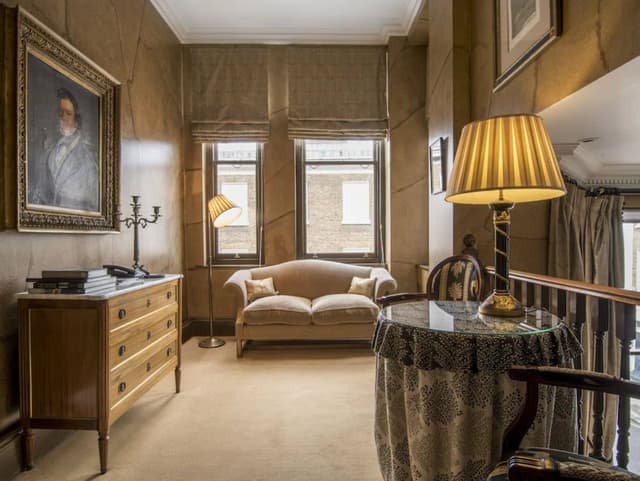 Gallery Room, 1 Bedroom