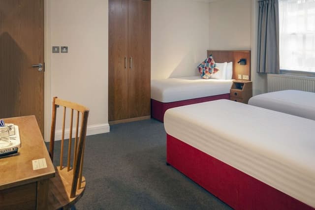 Standard Room, 3 Twin Beds, Non Smoking